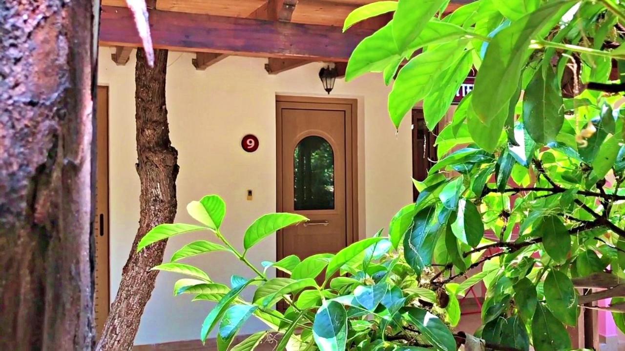 Poseidon Bungalows Iria Buitenkant foto