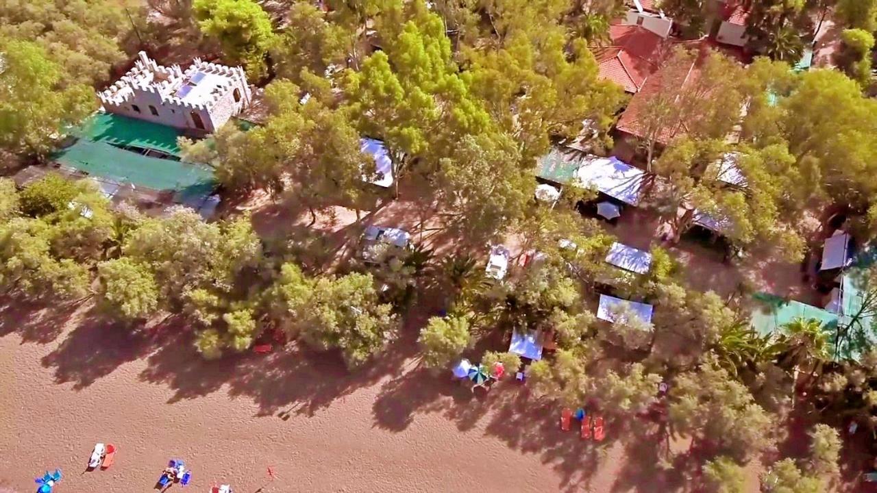 Poseidon Bungalows Iria Buitenkant foto