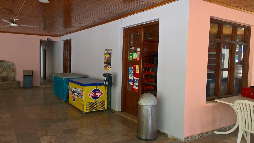 Poseidon Bungalows Iria Buitenkant foto