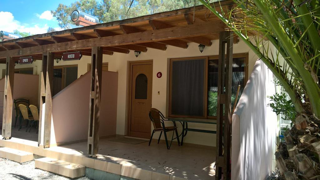 Poseidon Bungalows Iria Buitenkant foto